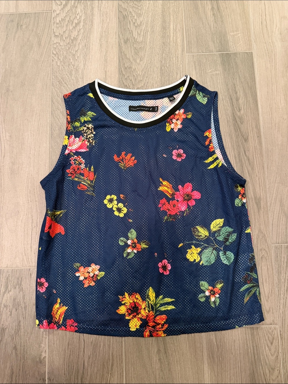 William Rast Women’s Navy Floral Mesh Tank Top Size S